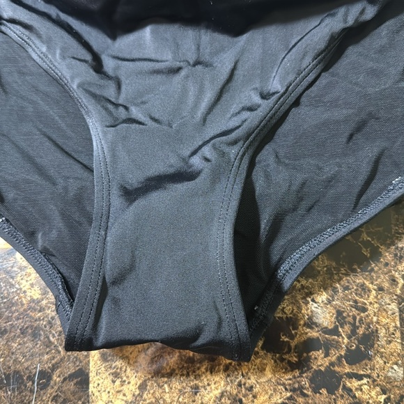 Torrid 4 High Rise Ruched Swim Bottom black - Picture 7 of 10